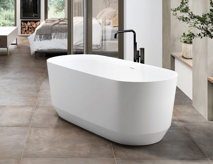 Venet, a Mineral tub by MTI Baths