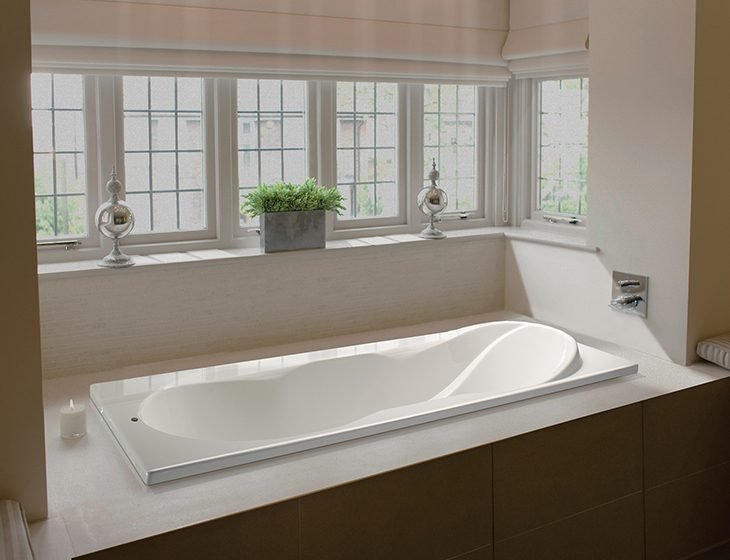 Reflection 1, a tub in Acrylic or DoloMatte by MTI Baths