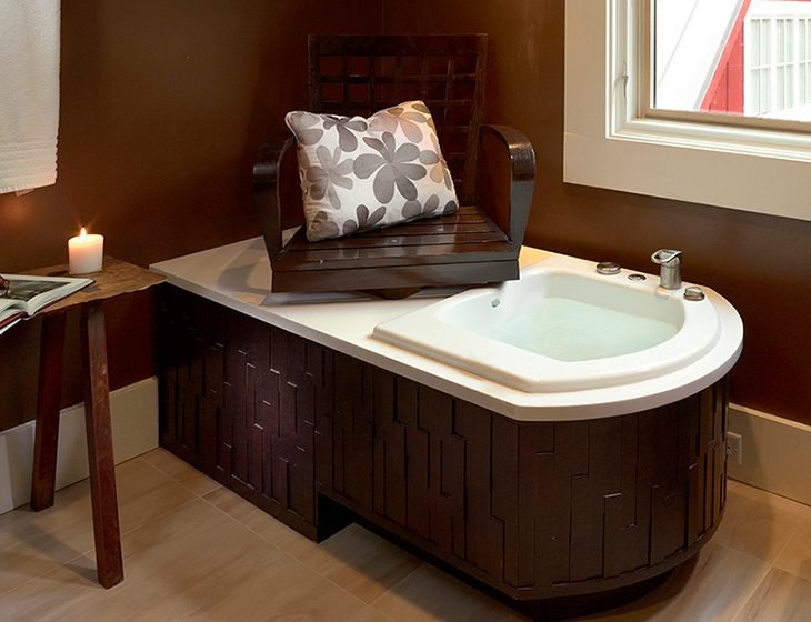 Foot Spa 120JP, a Acrylic tub by MTI Baths
